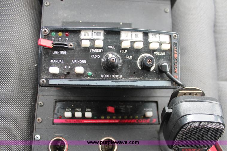 image for item H3592 2009 Ford Crown Victoria Police Interceptor