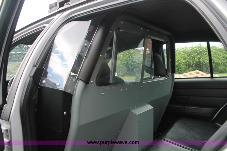 image for item H3592 2009 Ford Crown Victoria Police Interceptor