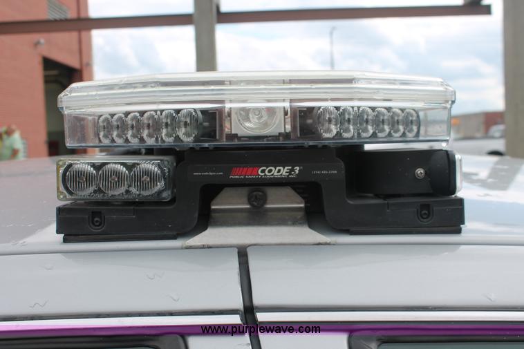 image for item H3592 2009 Ford Crown Victoria Police Interceptor