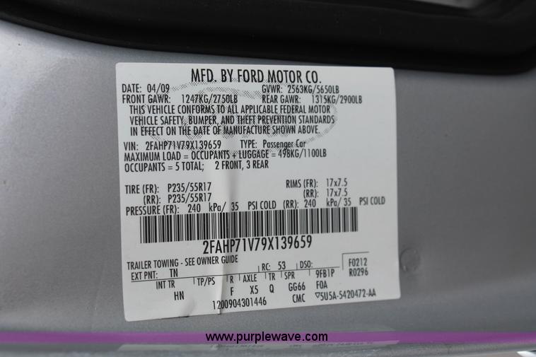 image for item H3592 2009 Ford Crown Victoria Police Interceptor