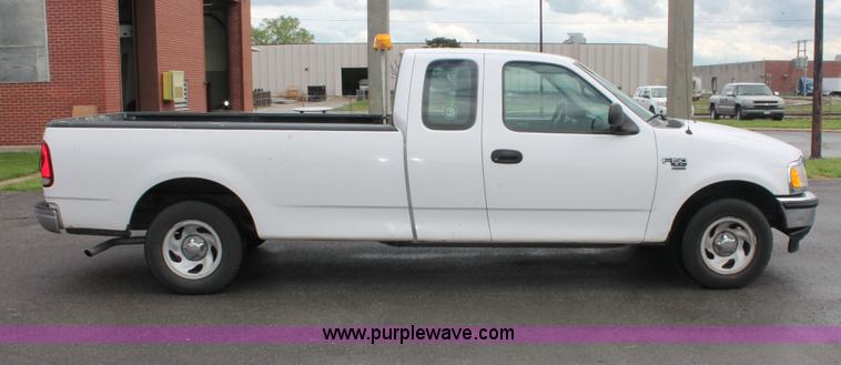 image for item H3593 1998 Ford F150 XL pickup truck