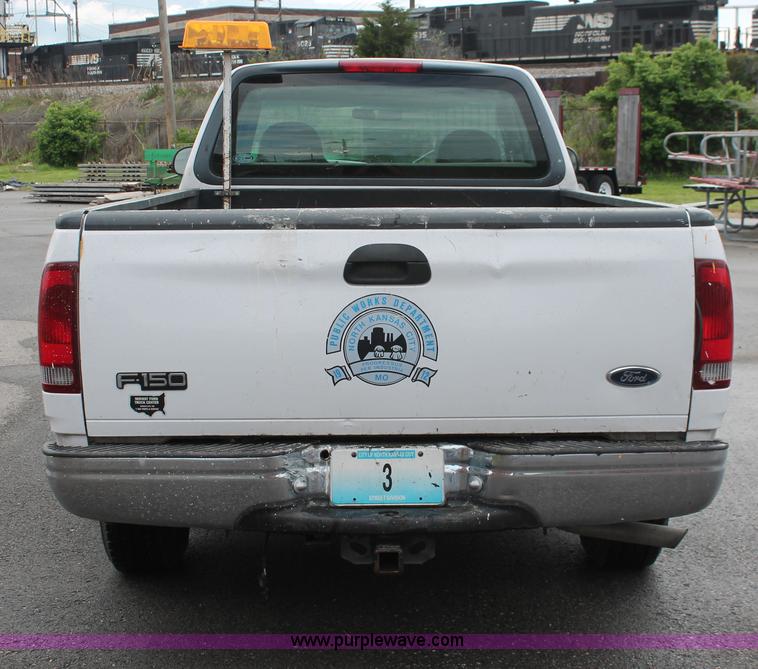 image for item H3593 1998 Ford F150 XL pickup truck