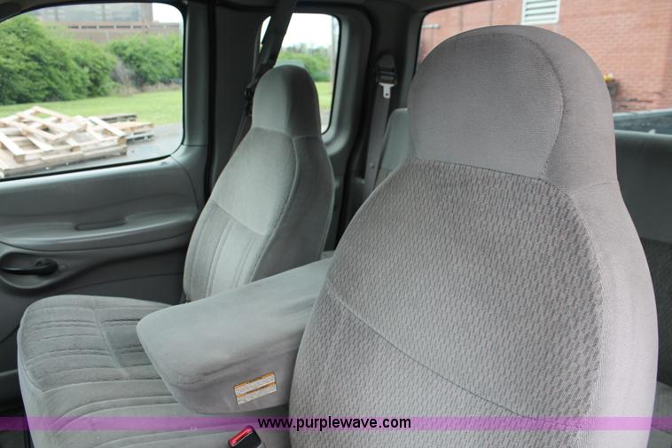 image for item H3593 1998 Ford F150 XL pickup truck