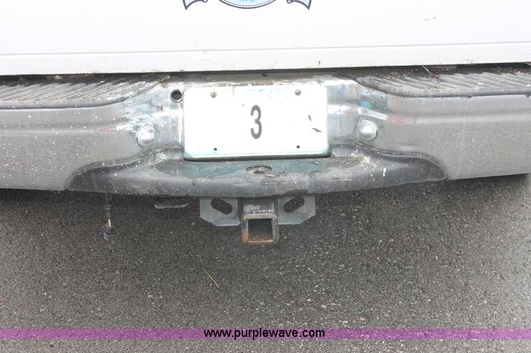 image for item H3593 1998 Ford F150 XL pickup truck