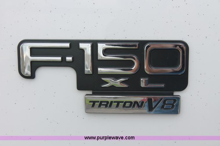 image for item H3593 1998 Ford F150 XL pickup truck