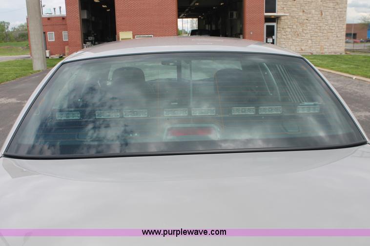 image for item H3594 2008 Ford Crown Victoria Police Interceptor