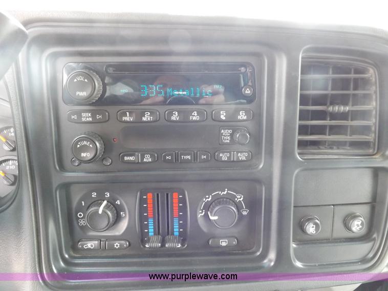 image for item H7022 2006 Chevrolet Tahoe SUV