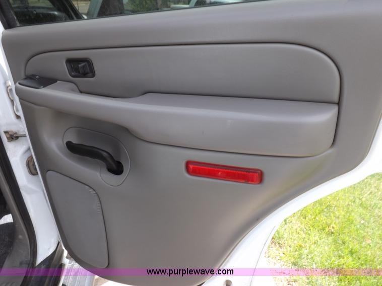 image for item H7022 2006 Chevrolet Tahoe SUV