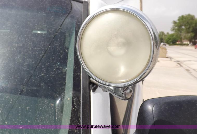 image for item H7022 2006 Chevrolet Tahoe SUV