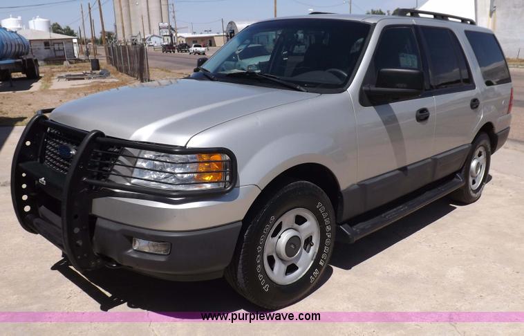 image for item H7032 2005 Ford Expedition XLT SUV