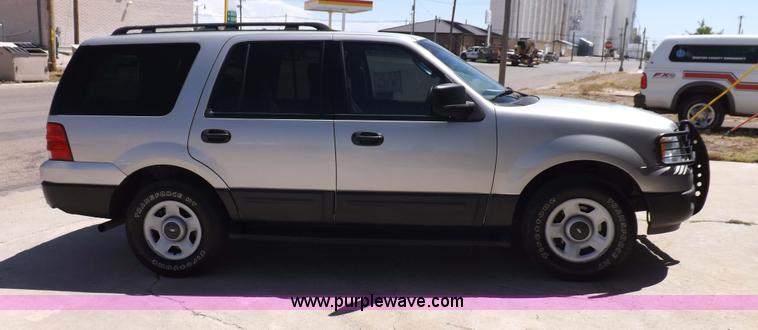 image for item H7032 2005 Ford Expedition XLT SUV