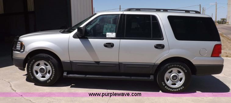 image for item H7032 2005 Ford Expedition XLT SUV