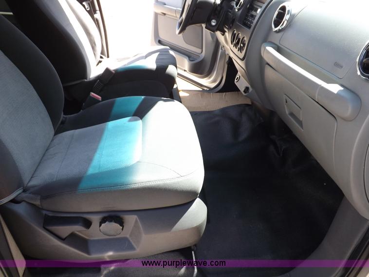image for item H7032 2005 Ford Expedition XLT SUV