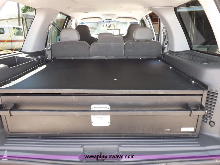 image for item H7032 2005 Ford Expedition XLT SUV