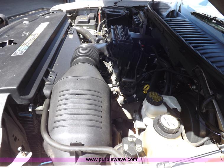 image for item H7032 2005 Ford Expedition XLT SUV