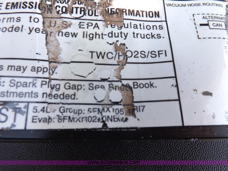 image for item H7032 2005 Ford Expedition XLT SUV