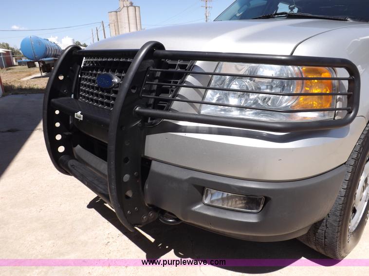 image for item H7032 2005 Ford Expedition XLT SUV