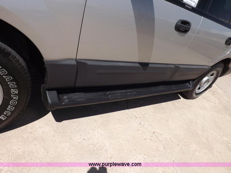 image for item H7032 2005 Ford Expedition XLT SUV
