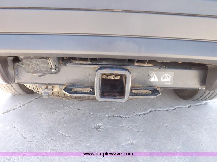 image for item H7032 2005 Ford Expedition XLT SUV