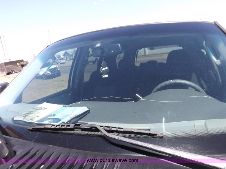 image for item H7032 2005 Ford Expedition XLT SUV