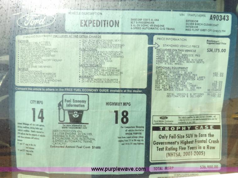 image for item H7032 2005 Ford Expedition XLT SUV