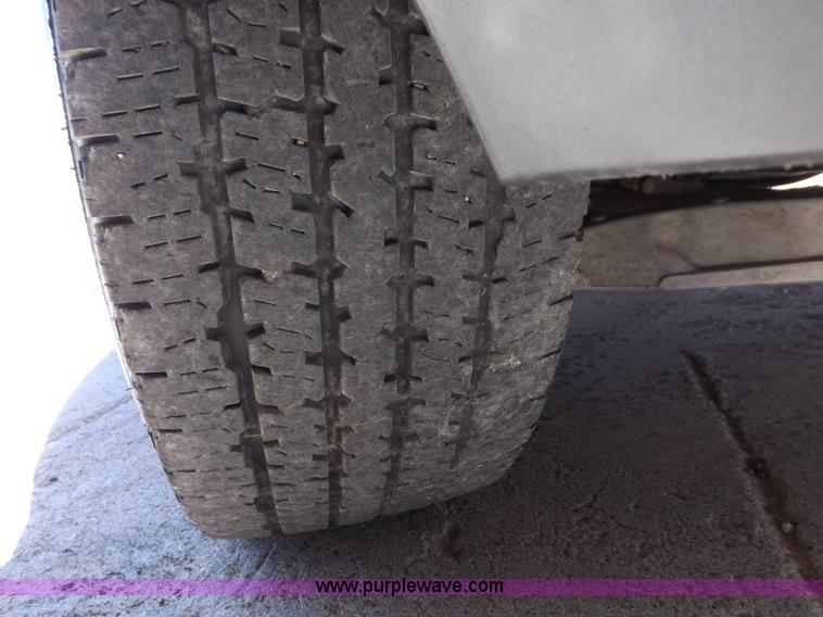 image for item H7032 2005 Ford Expedition XLT SUV