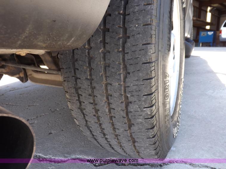 image for item H7032 2005 Ford Expedition XLT SUV