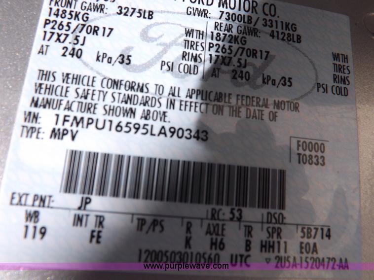 image for item H7032 2005 Ford Expedition XLT SUV