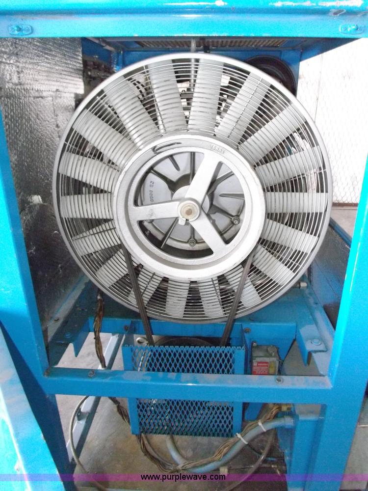 image for item H7036 Bauer 5000 CFM breathing four stage air compressor