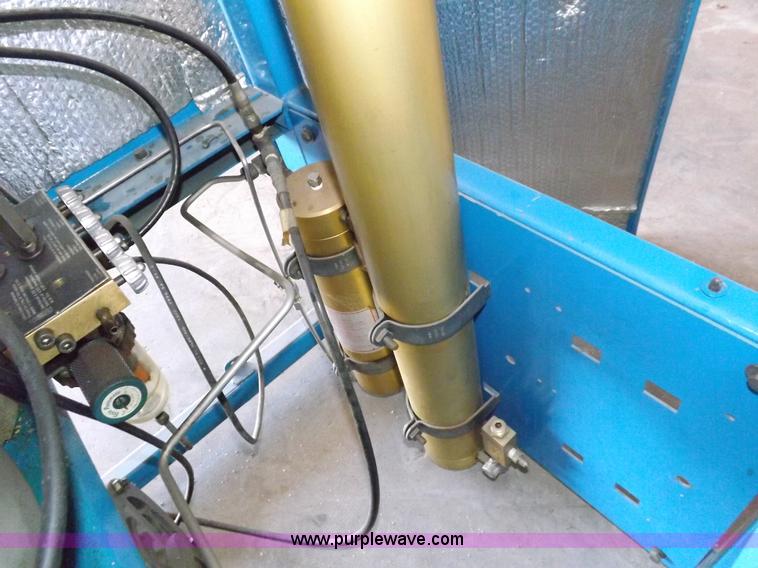 image for item H7036 Bauer 5000 CFM breathing four stage air compressor