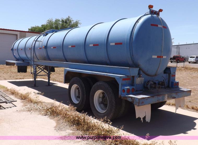 image for item H7038 1981 Adams tank trailer