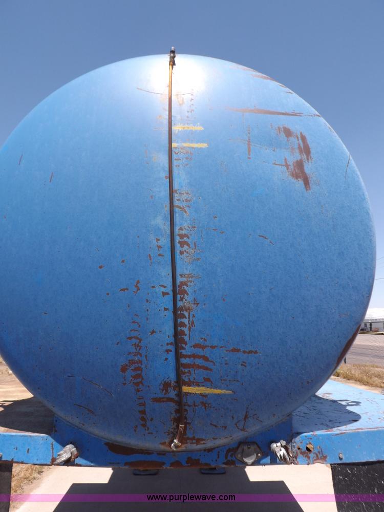 image for item H7038 1981 Adams tank trailer