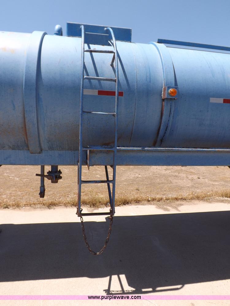 image for item H7038 1981 Adams tank trailer