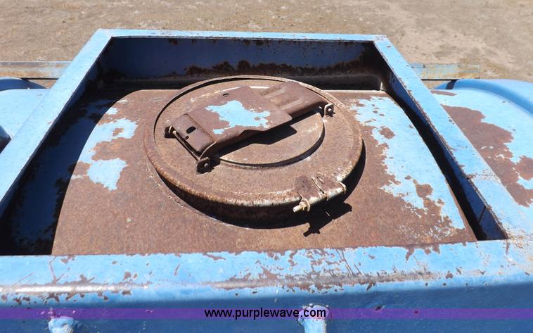 image for item H7038 1981 Adams tank trailer