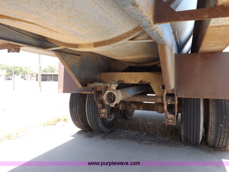 image for item H7038 1981 Adams tank trailer