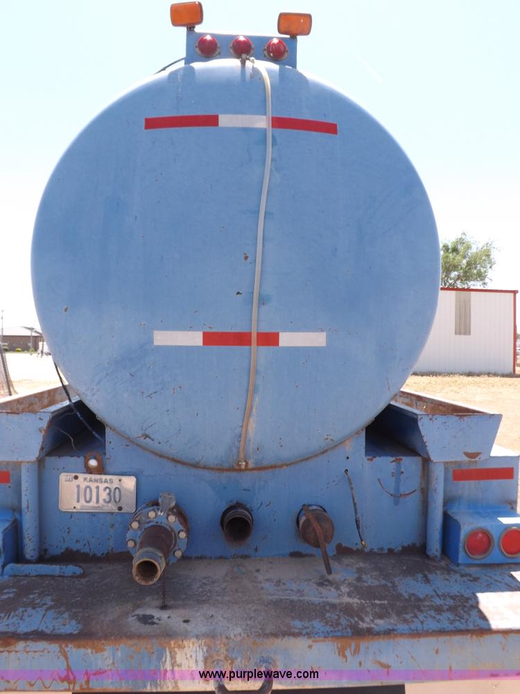 image for item H7038 1981 Adams tank trailer