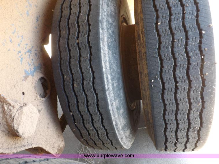 image for item H7038 1981 Adams tank trailer