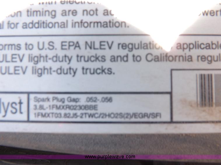 image for item H7039 2001 Ford Windstar LX minivan