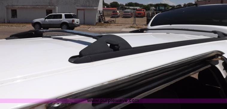 image for item H7039 2001 Ford Windstar LX minivan