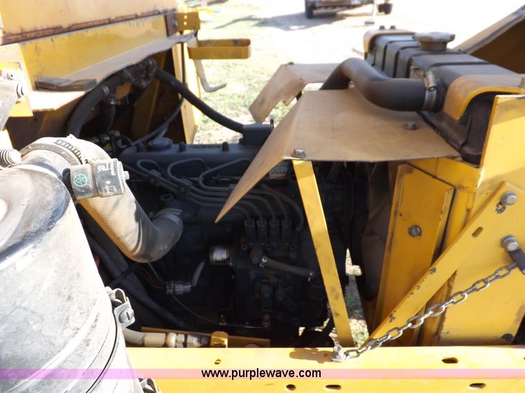 image for item H7118 Hustler 4600 lawn mower