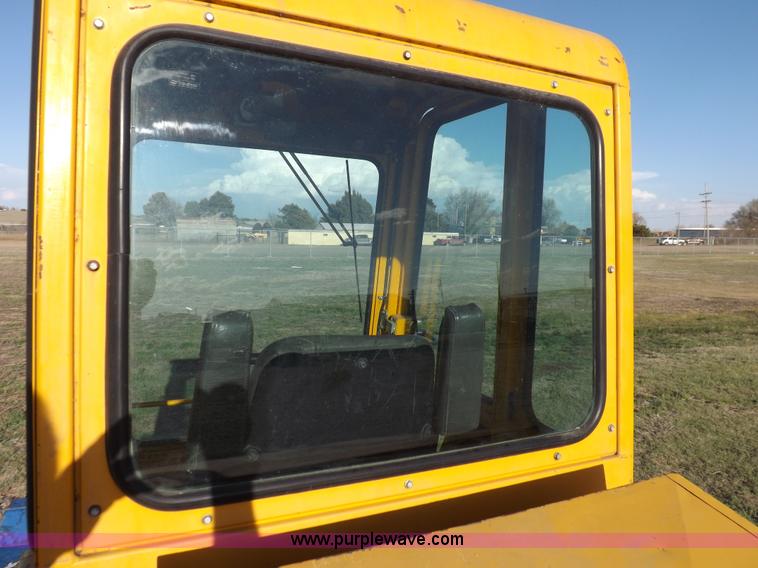 image for item H7118 Hustler 4600 lawn mower