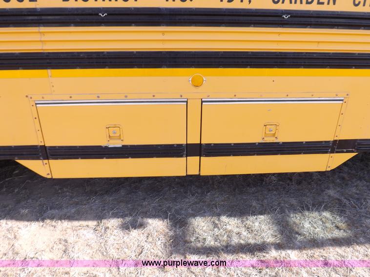 image for item H7122 1995 Blue Bird school bus
