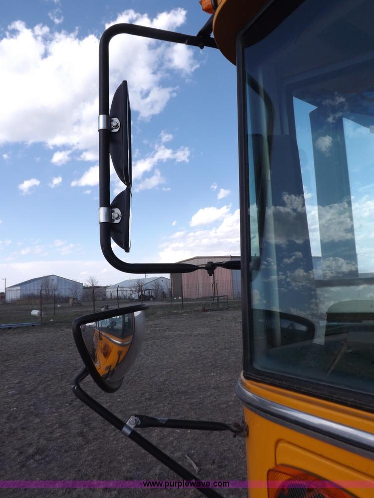 image for item H7123 1992 Blue Bird school bus