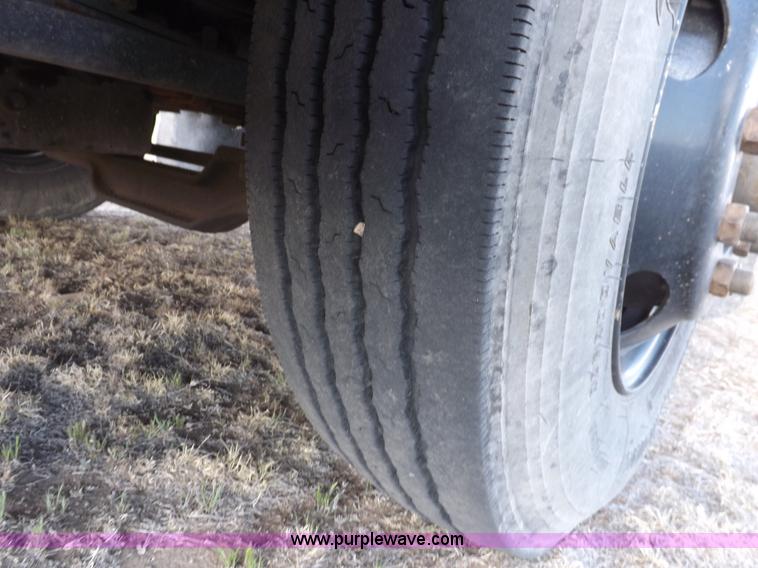 image for item H7123 1992 Blue Bird school bus