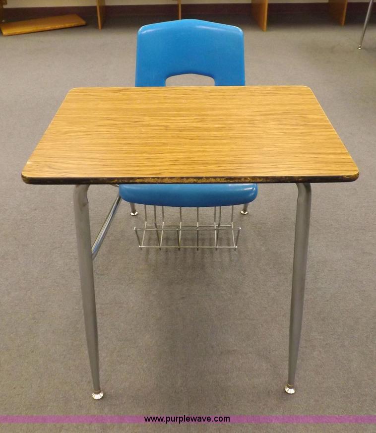 image for item H7127 Approximately 75 student desks