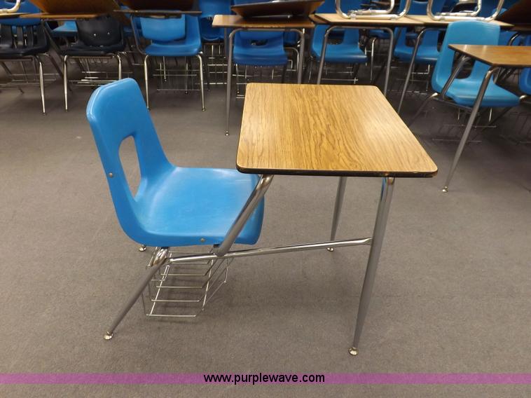 image for item H7127 Approximately 75 student desks