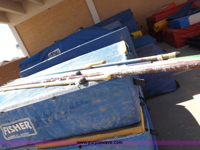 image for item H7129 Assorted high jump and pole vault parts