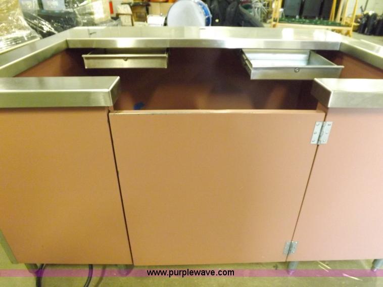 image for item H7136 Food service checkout station