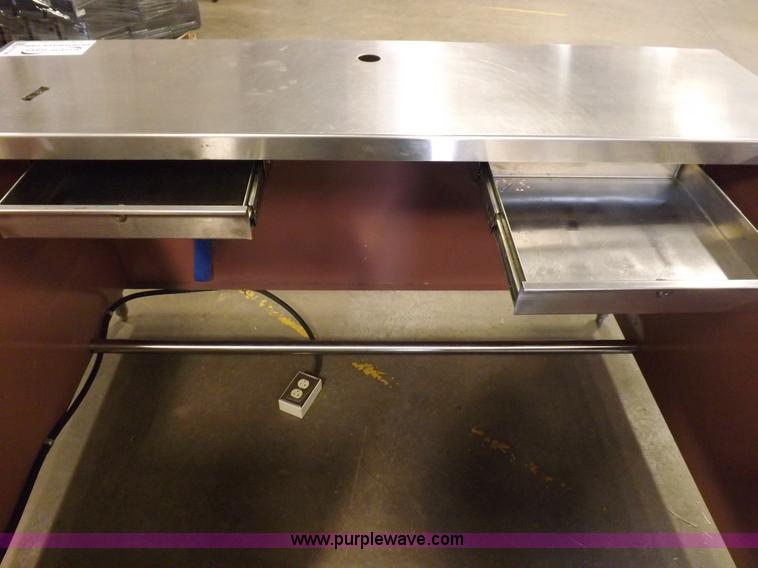 image for item H7136 Food service checkout station