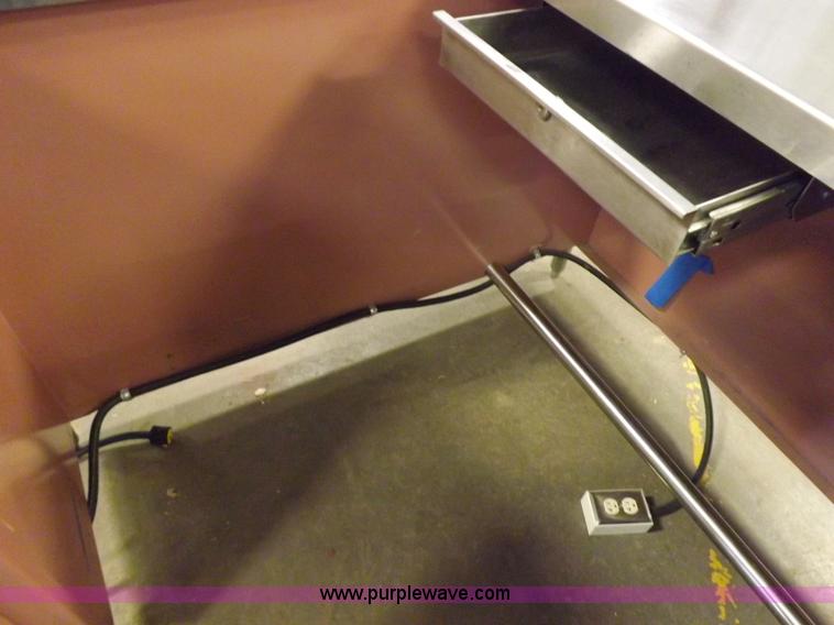 image for item H7136 Food service checkout station